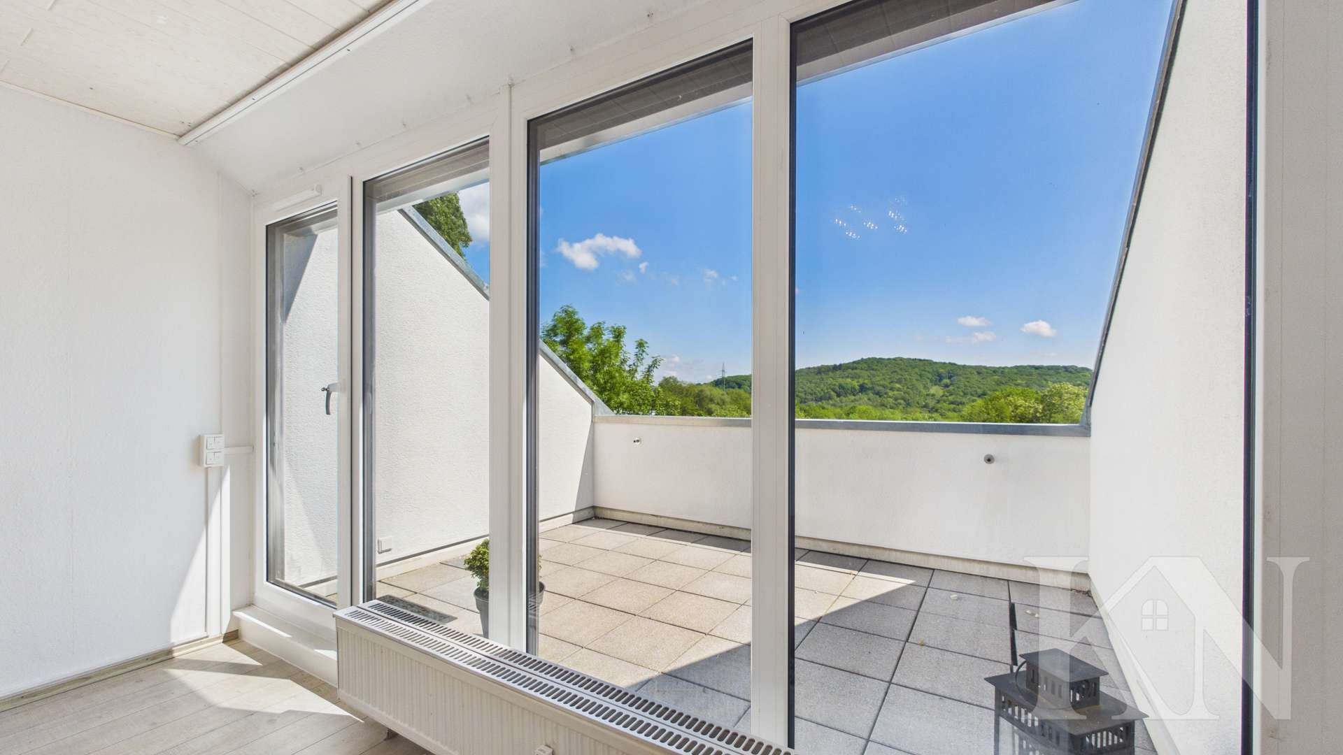 Wohnzimmer / Loggia